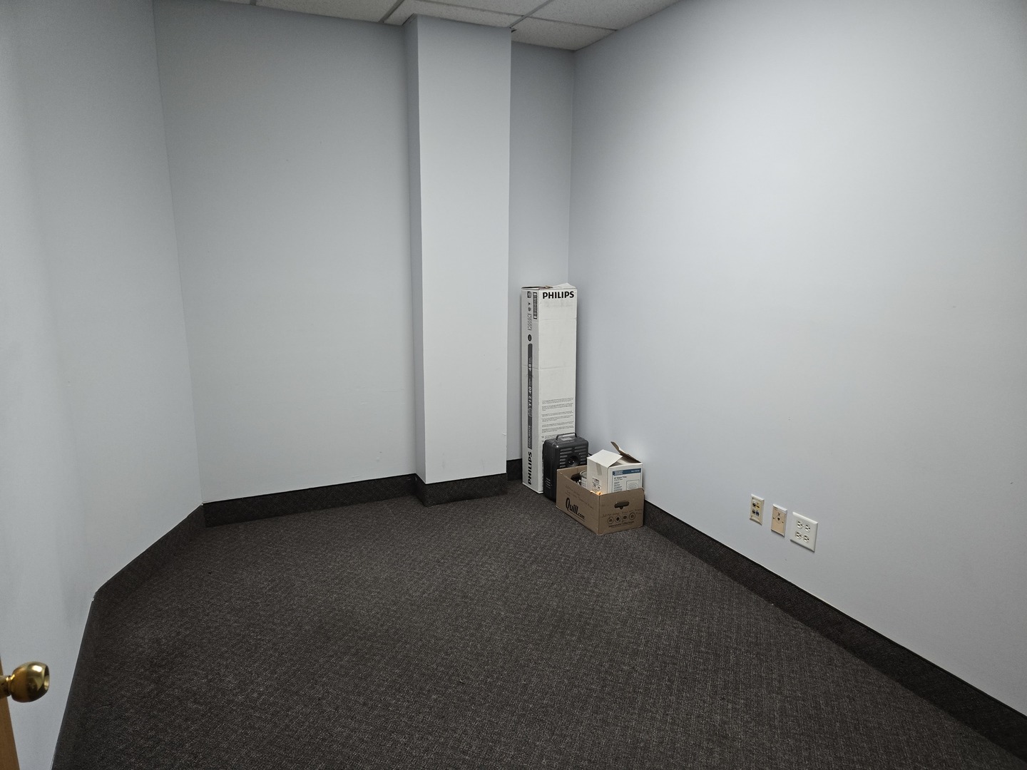 15601 Cicero Ave Property Photo 15