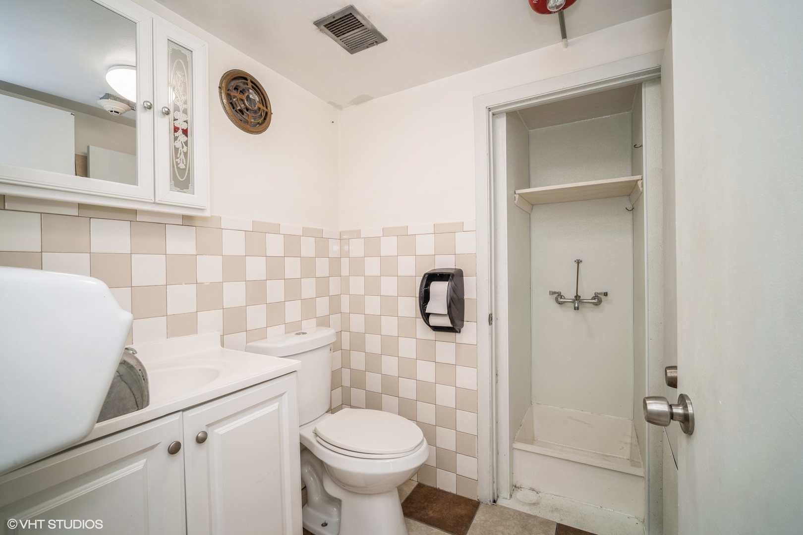 3421 Dempster St Property Photo 29