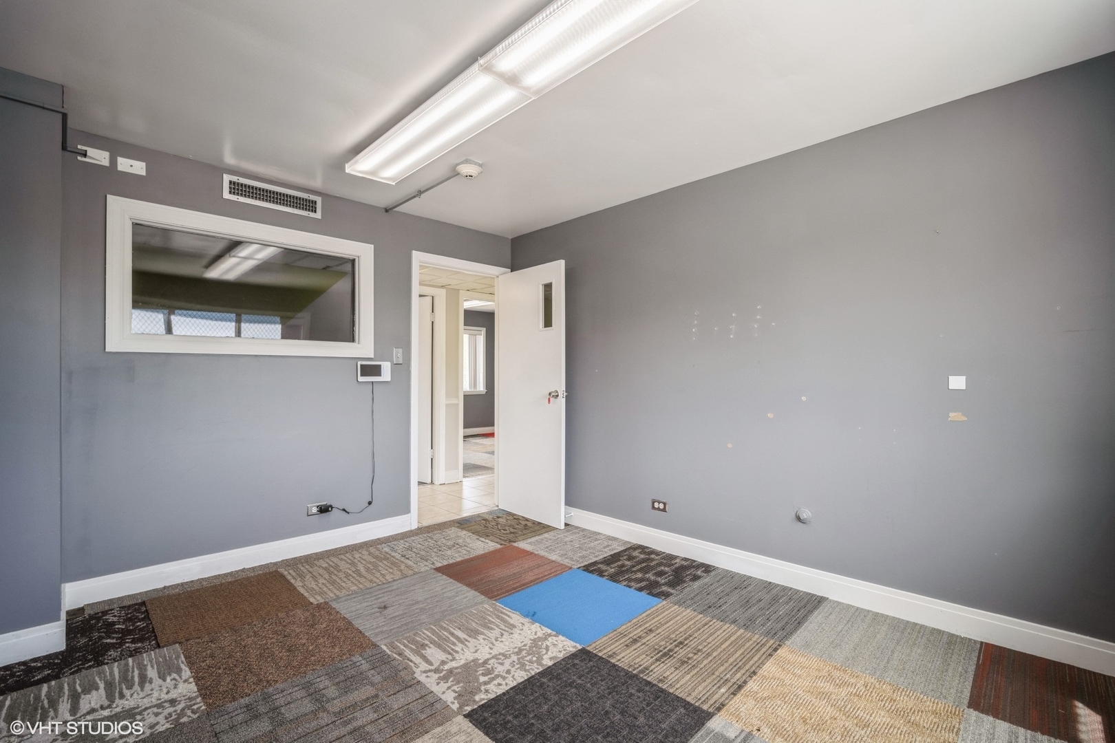 3421 Dempster St Property Photo 33