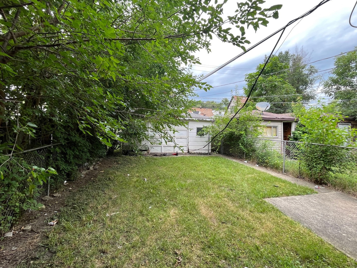 1108 W 87th St Property Photo 2