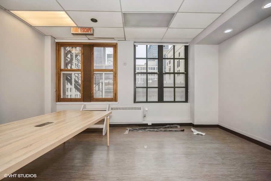 111 N Wabash Ave Property Photo 7