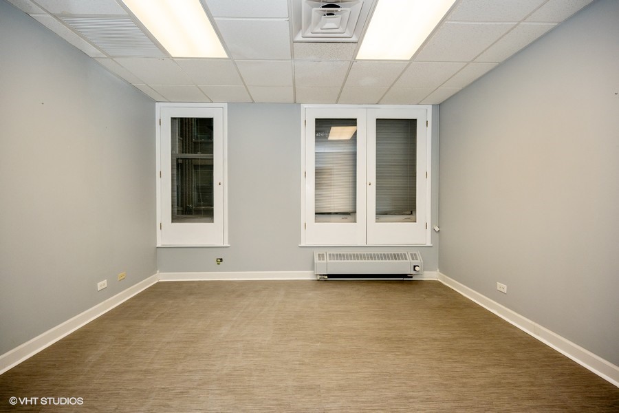 111 N Wabash Ave Property Photo 11