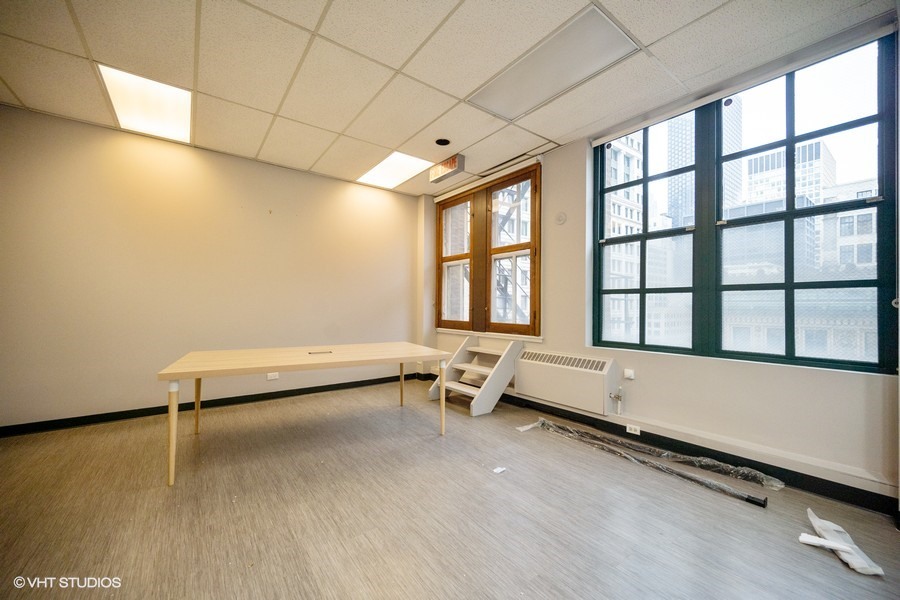111 N Wabash Ave Property Photo 13