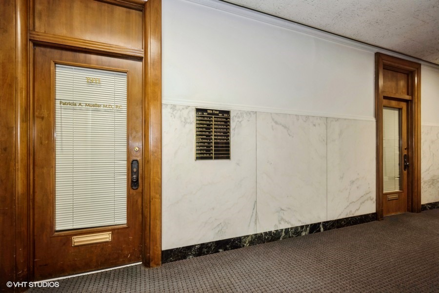 111 N Wabash Ave Property Photo 6