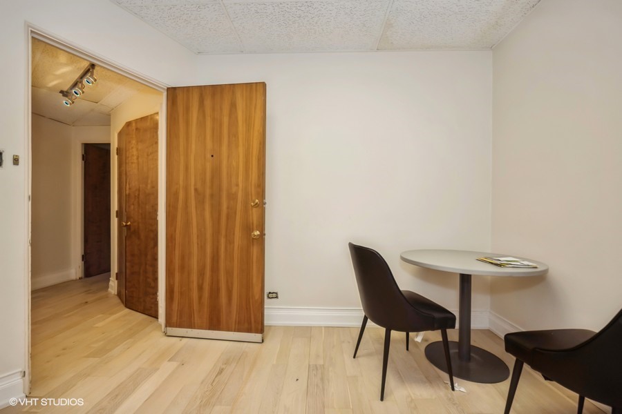 111 N Wabash Ave Property Photo 7