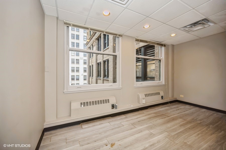 111 N Wabash Ave Property Photo 13