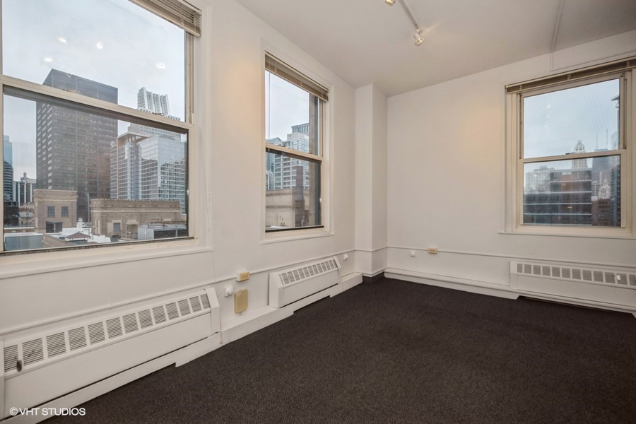 111 N Wabash Ave Property Photo 10