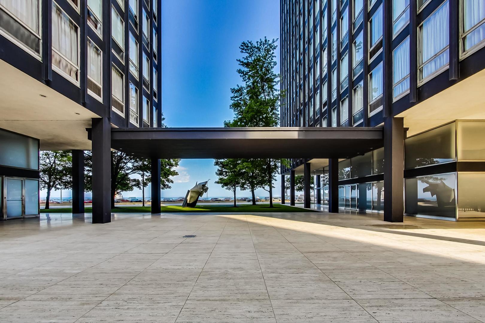 880 N Lake Shore Drive 3a Property Photo 19
