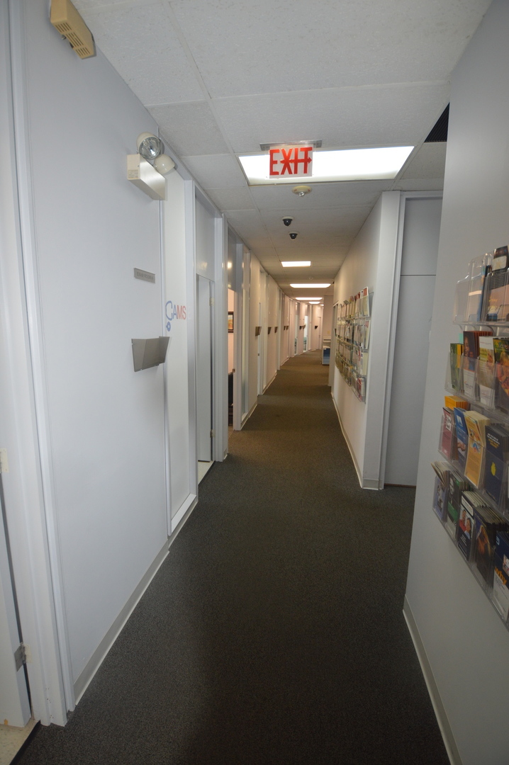 380 E Northwest Highway Property Photo 10