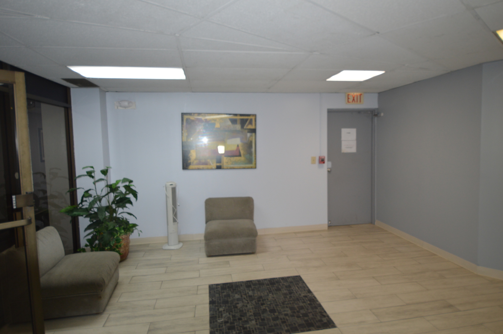 380 E Northwest Highway Property Photo 16