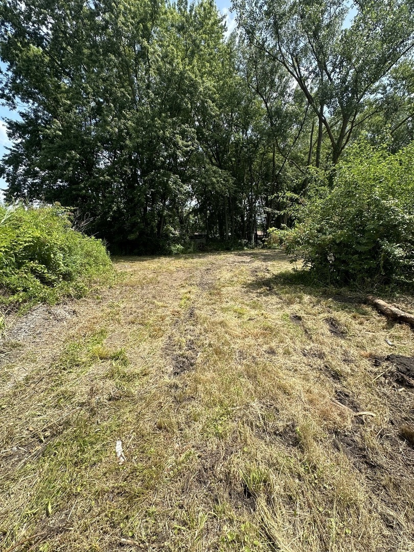 375 N Division Street Property Photo 12