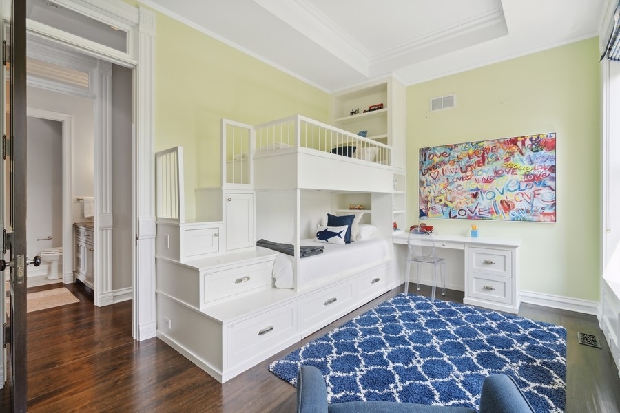 1407 N Hoyne Ave Property Photo 56