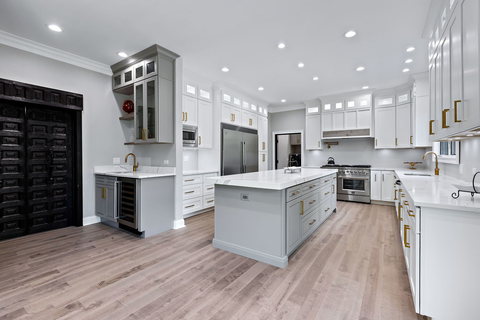 3 Saville Row Street Property Photo 12