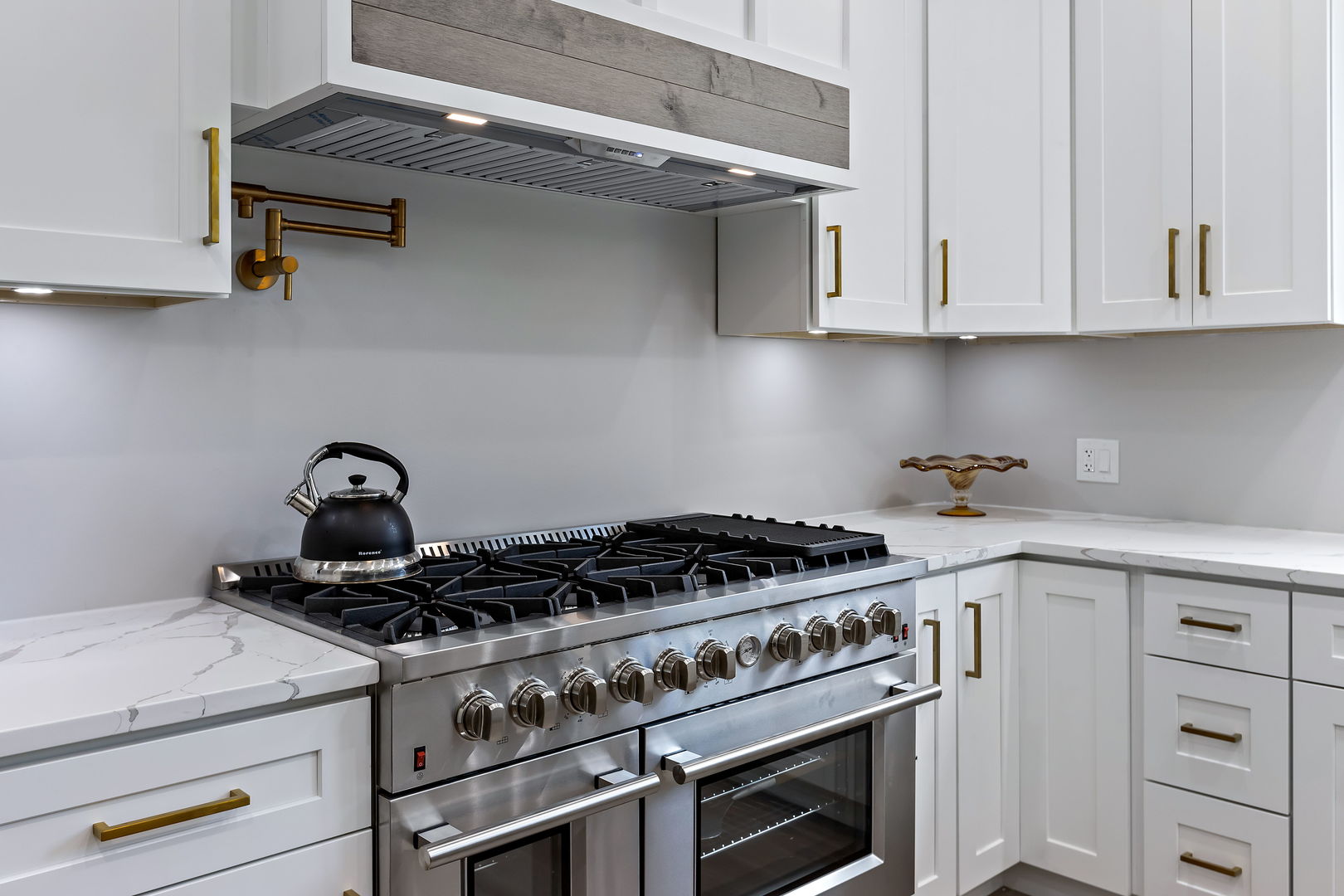 3 Saville Row Street Property Photo 13