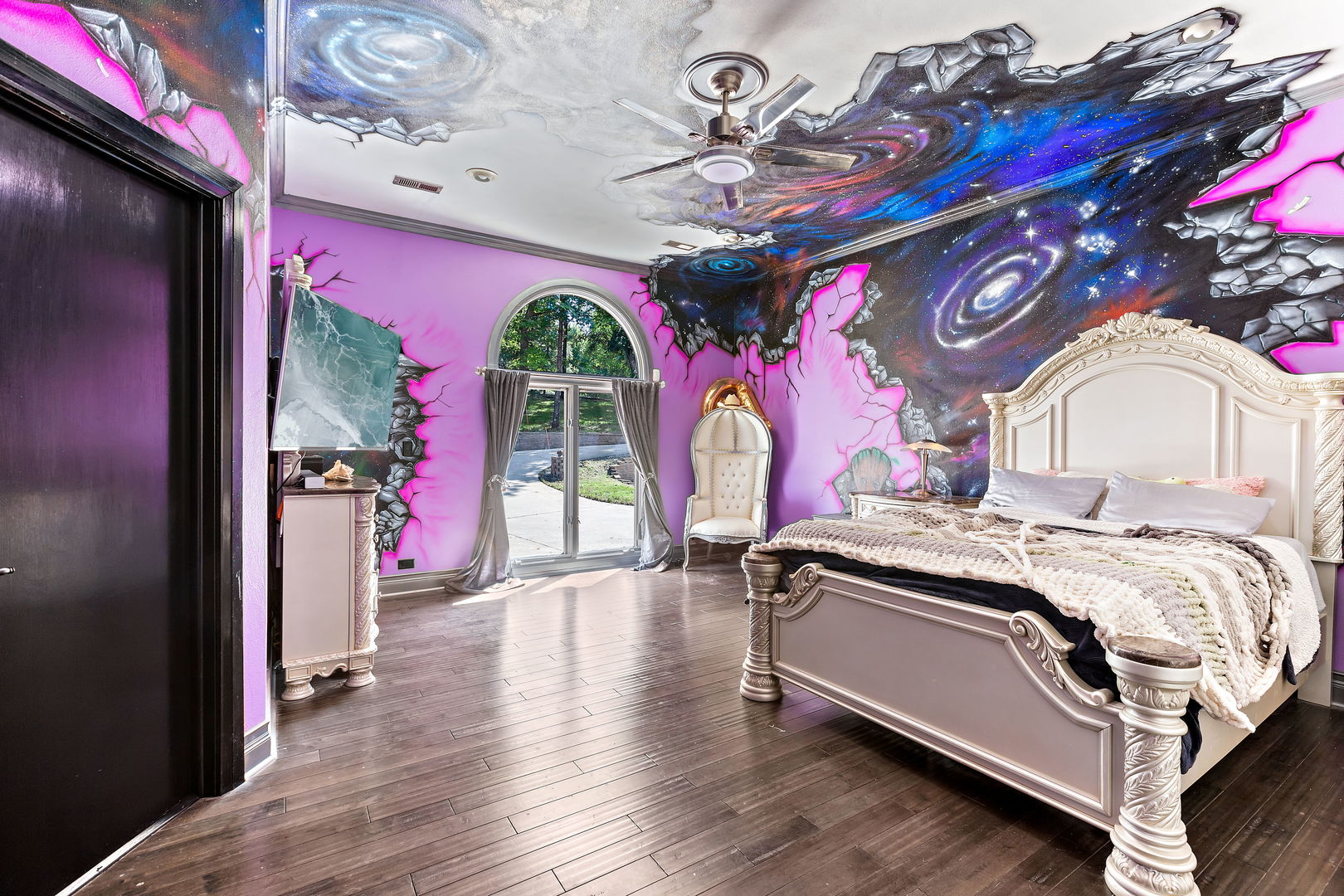 3 Saville Row Street Property Photo 39