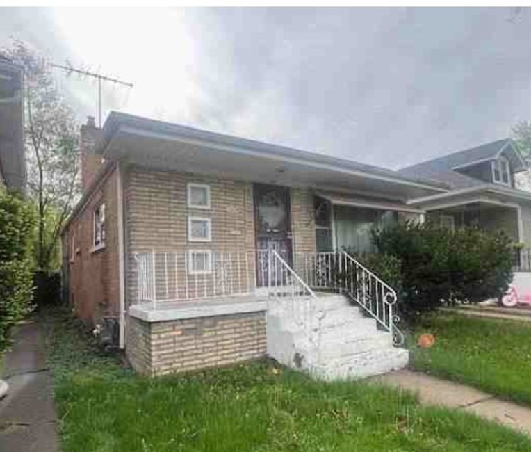 13833 S Edbrooke Avenue Property Photo 4