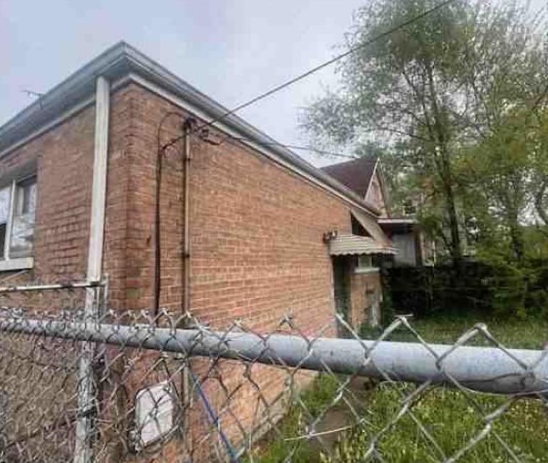 13833 S Edbrooke Avenue Property Photo 5