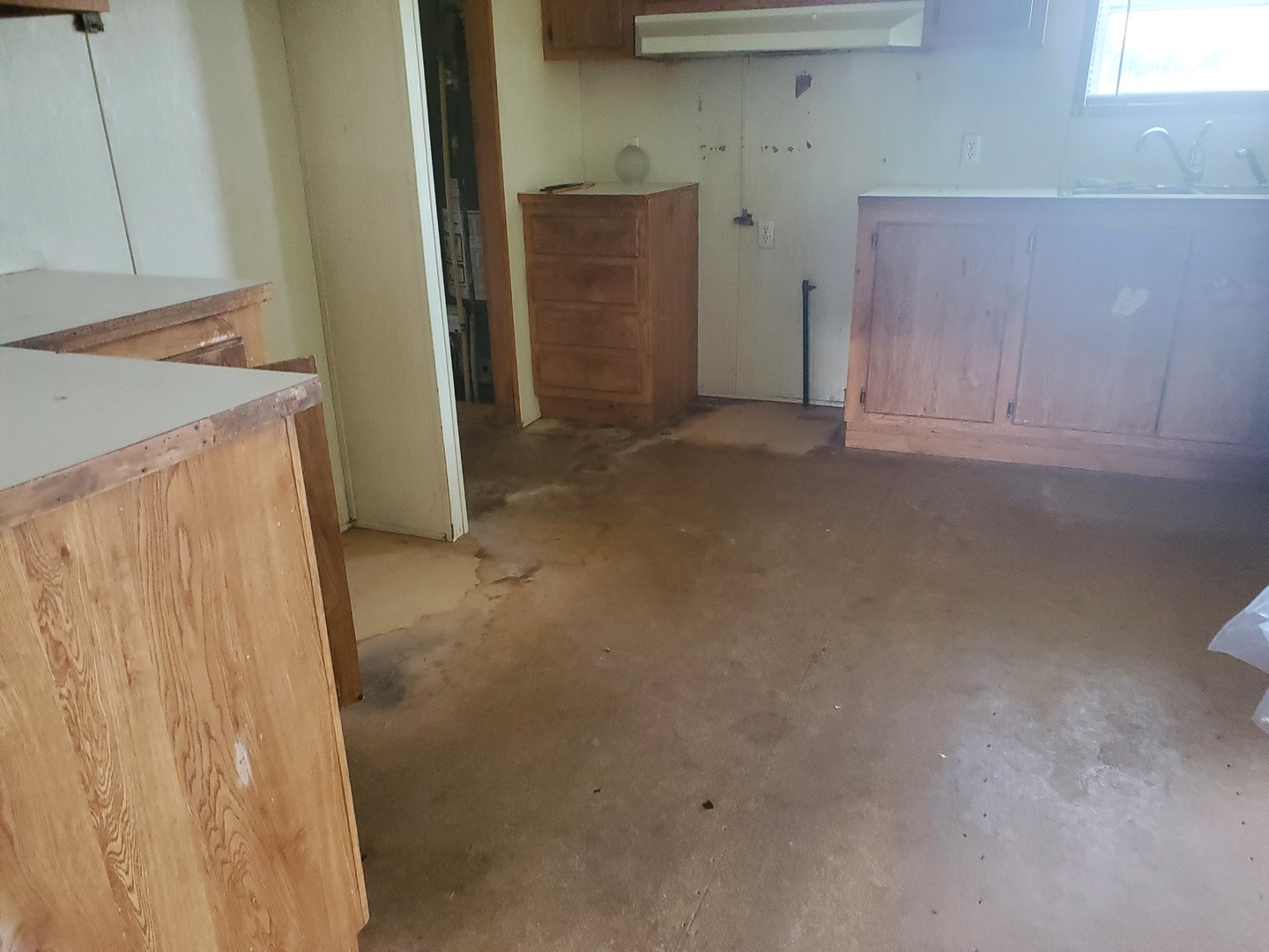 314 E Seminary Ave Property Photo 5