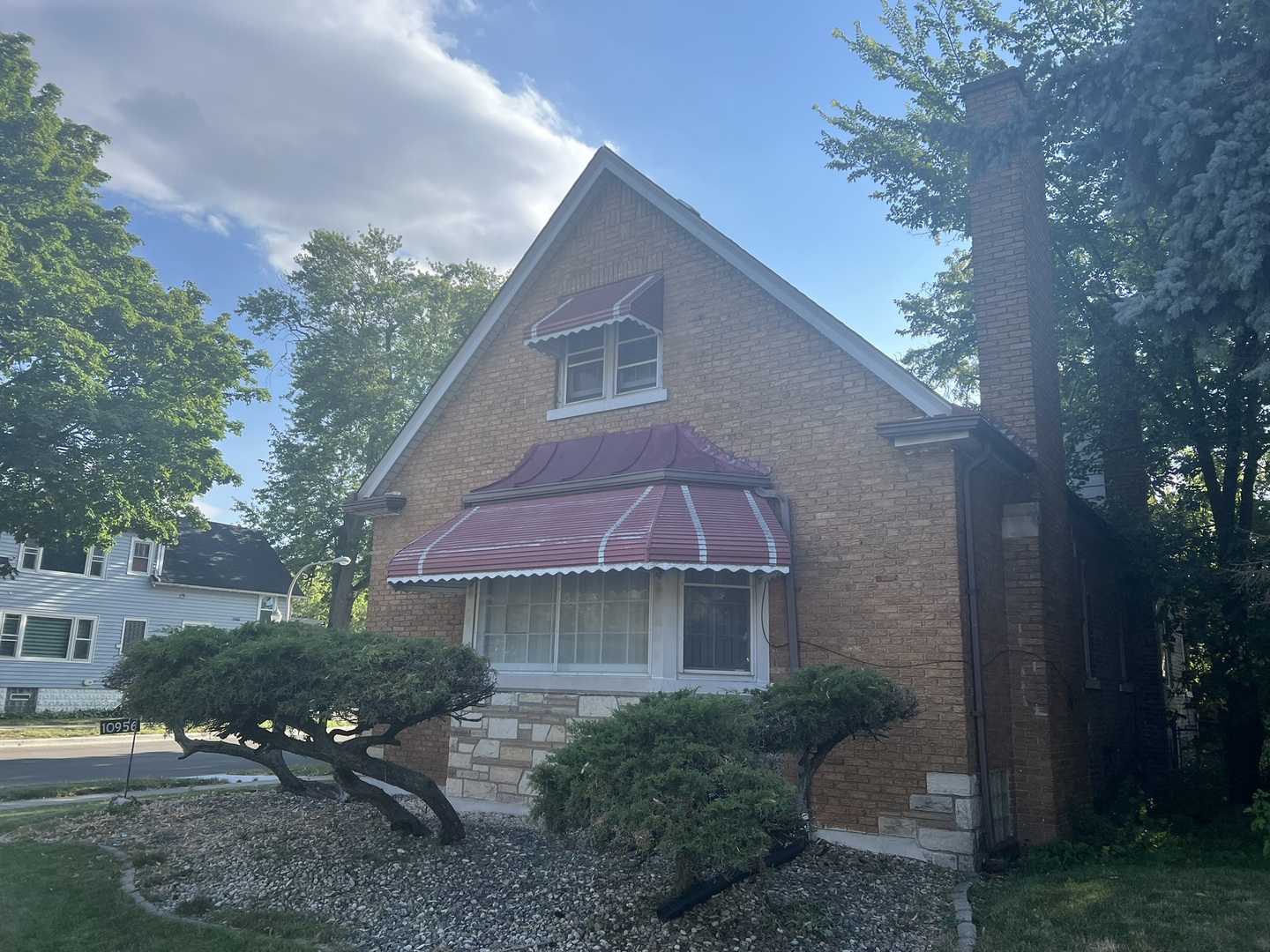 10956 S Normal Ave Property Photo 3