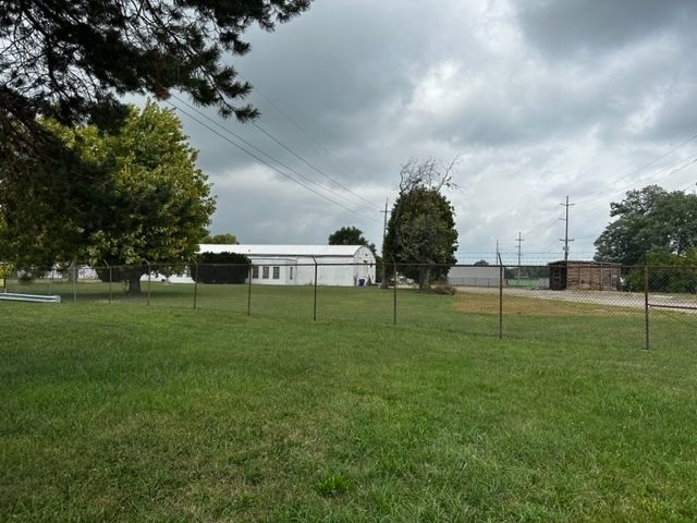426 Neal Blvd Property Photo 1