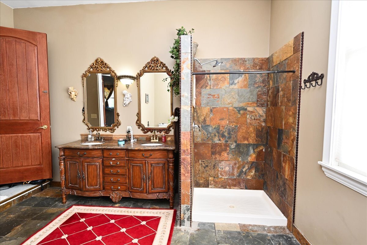 1100 State Route 222 Property Photo 44