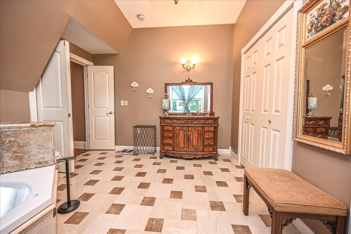 1100 State Route 222 Property Photo 51