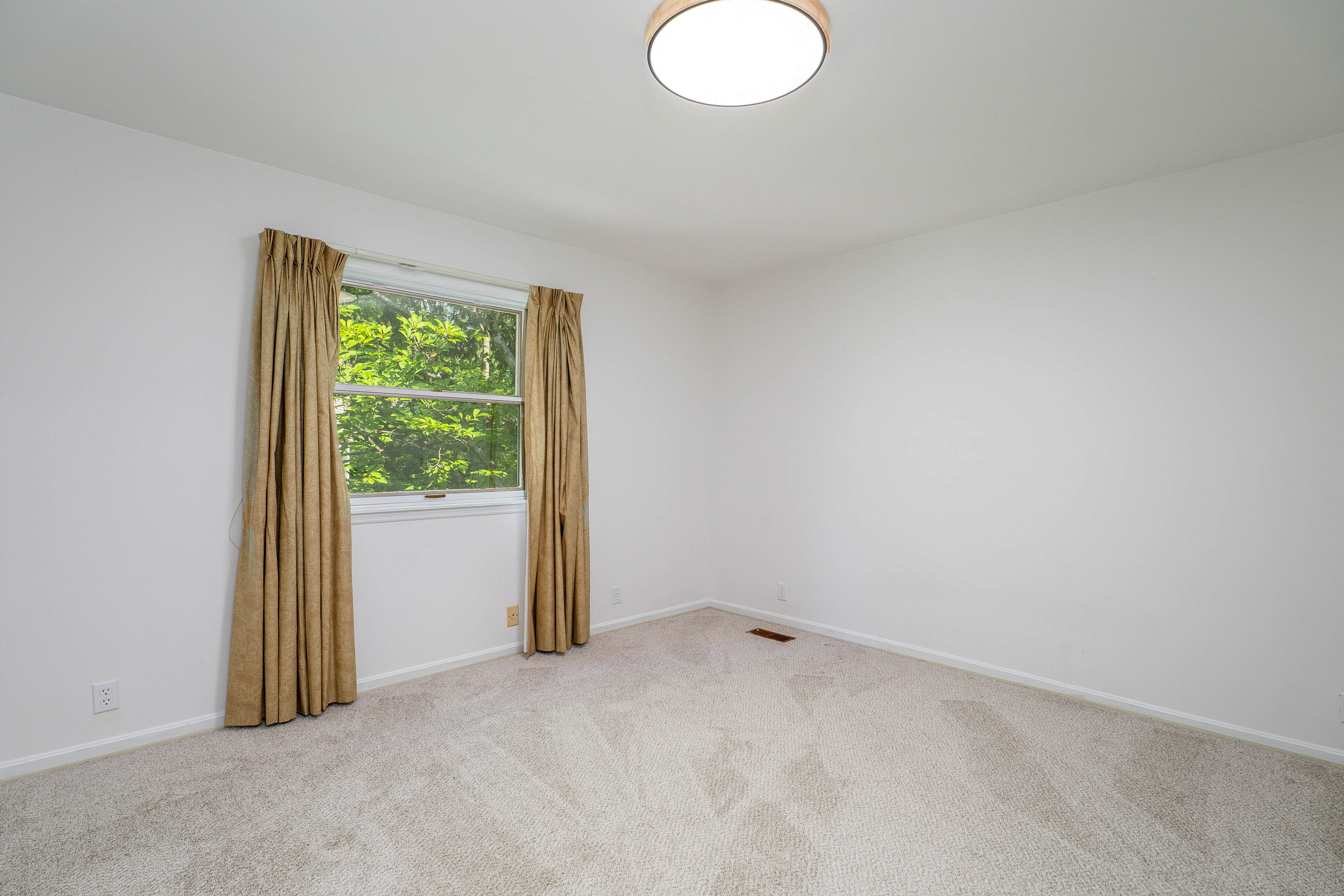 9698 Ash Ct Property Photo 22