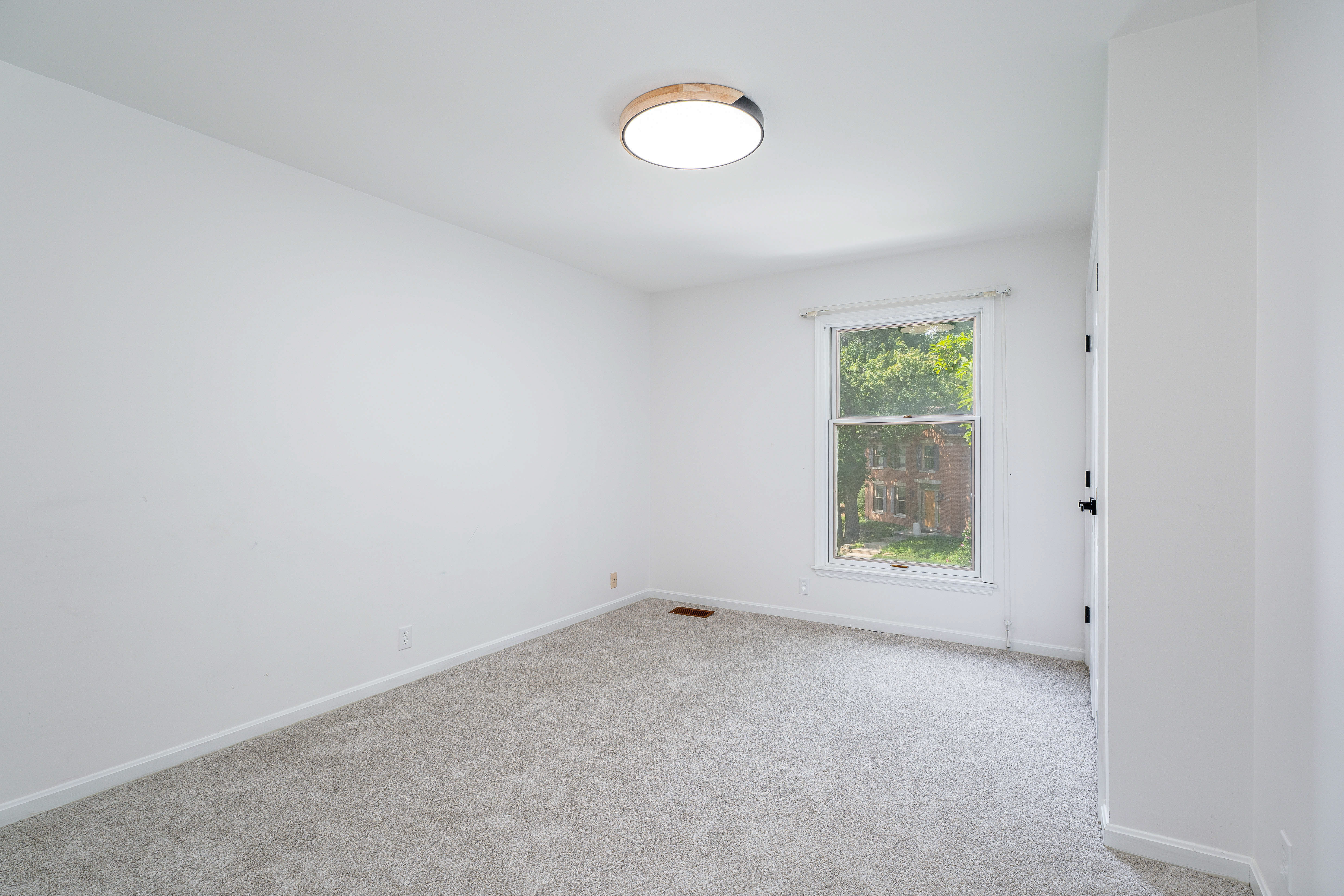 9698 Ash Ct Property Photo 24