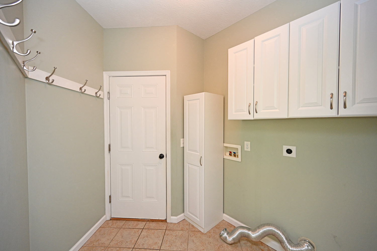 5137 Riverview Dr Property Photo 8