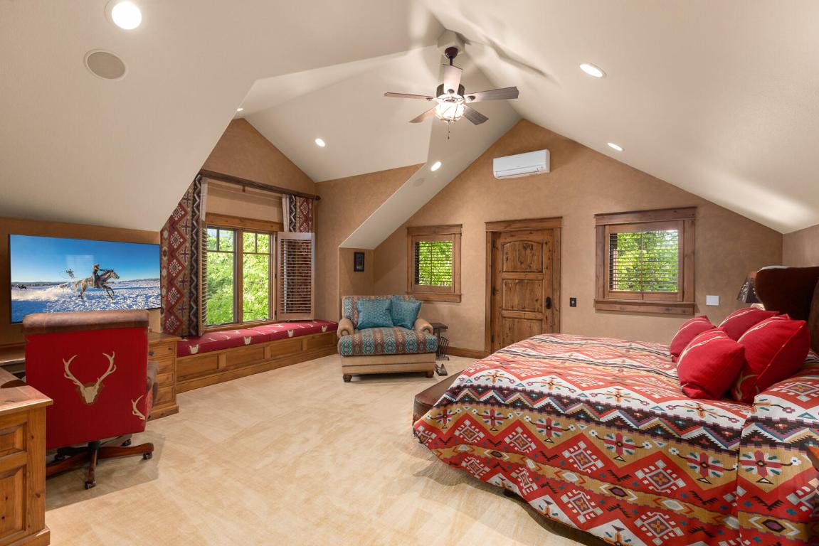 555 Whitefish Hills Drive Property Photo 39