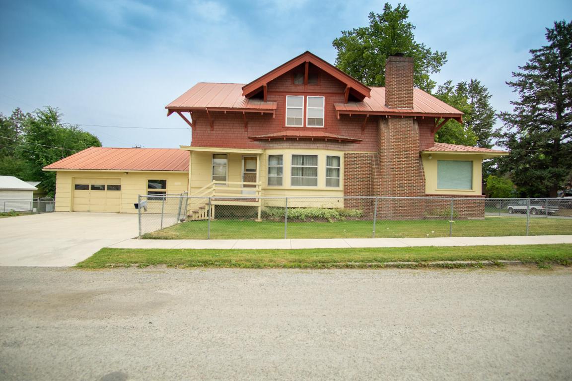 412 1st Avenue E Property Photo 1