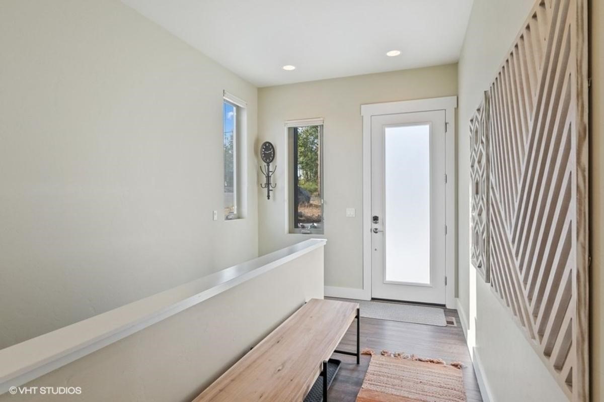 26 Woodland Place B Property Photo 17