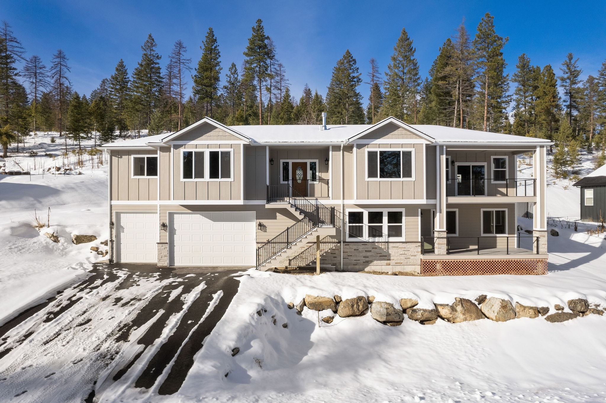 323 Skookum Road Property Photo 2