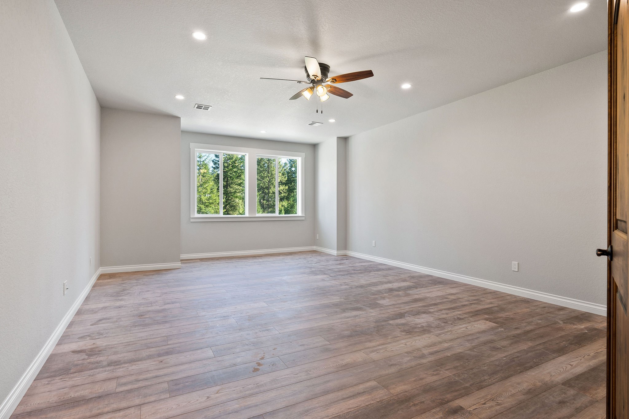323 Skookum Road Property Photo 15