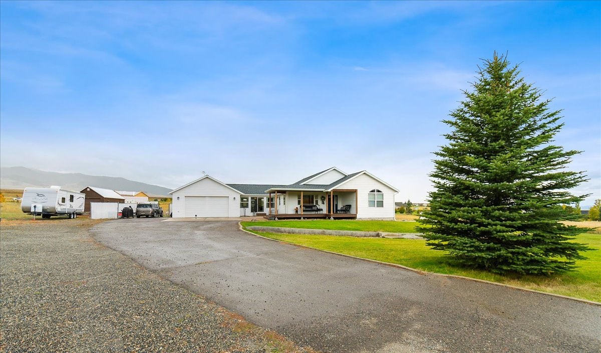 28 Pine Sysken Lane Property Photo