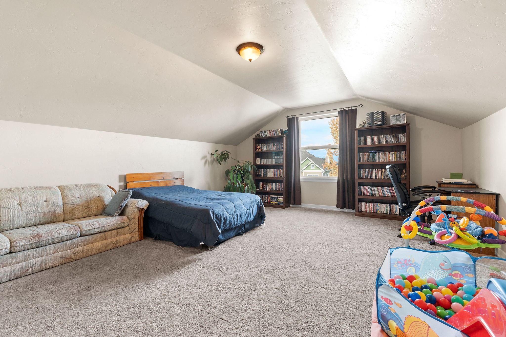 306 Mustang Way Property Photo 28