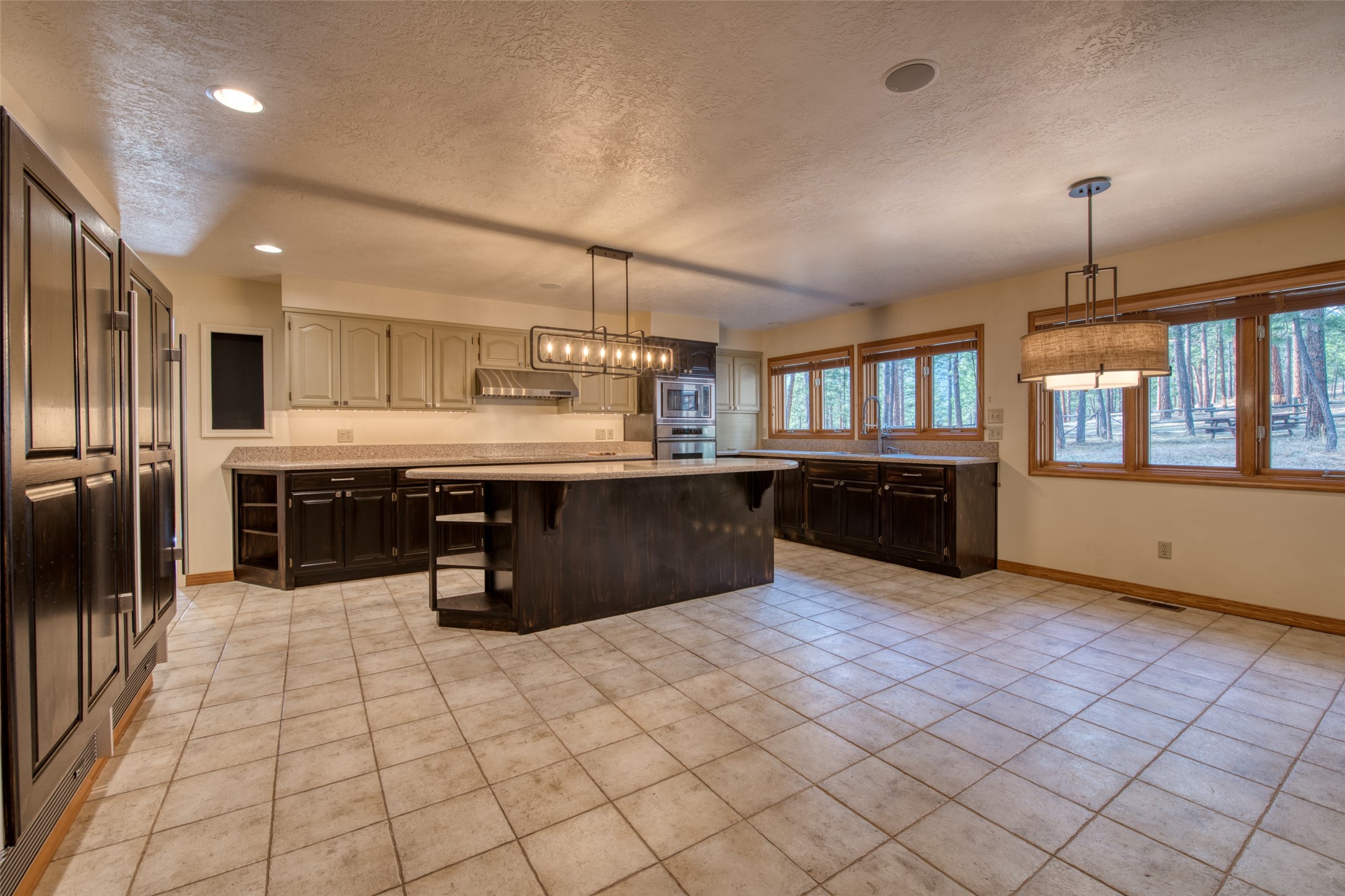 1334 Burr Ridge Road Property Photo 25