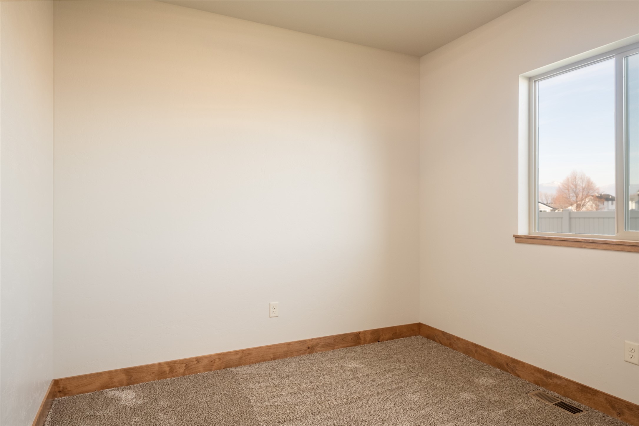 577 Racetrack Trail Property Photo 14