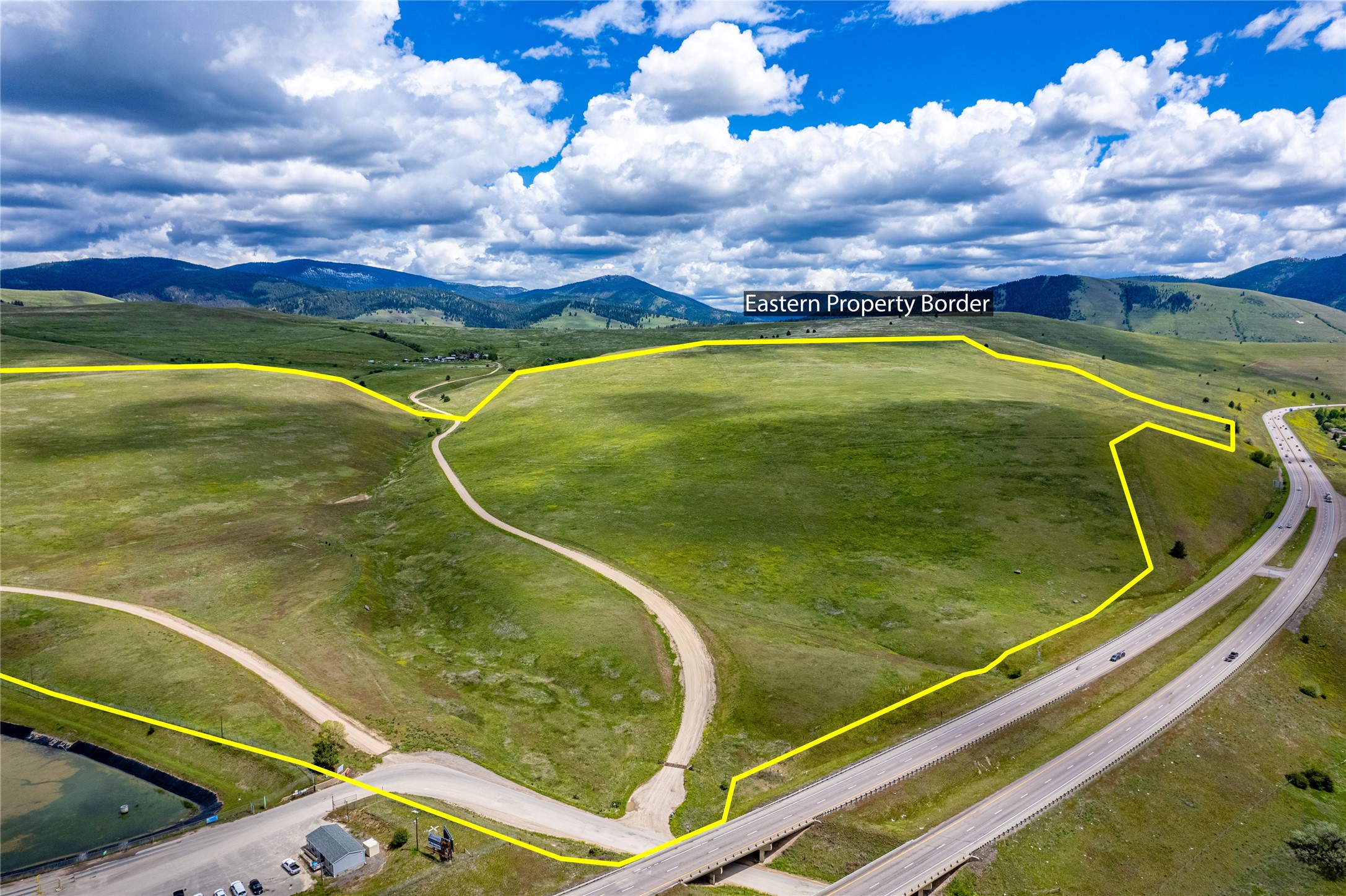 3900 Coal Mine Road Property Photo 2