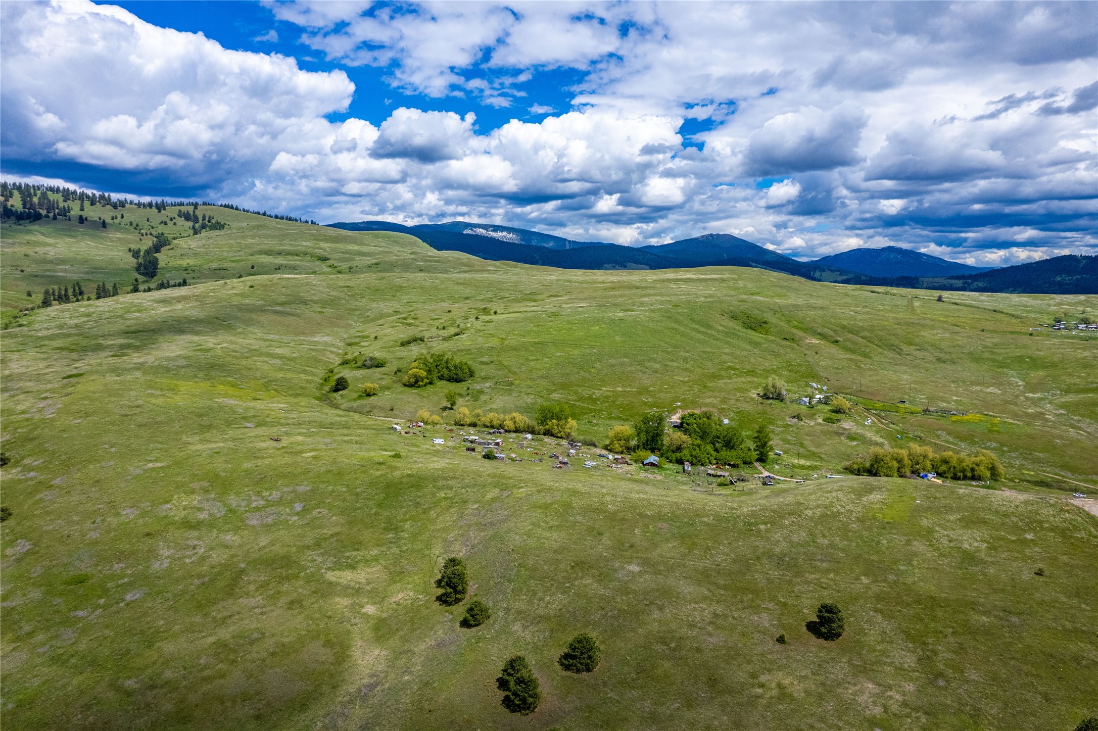 3900 Coal Mine Road Property Photo 18