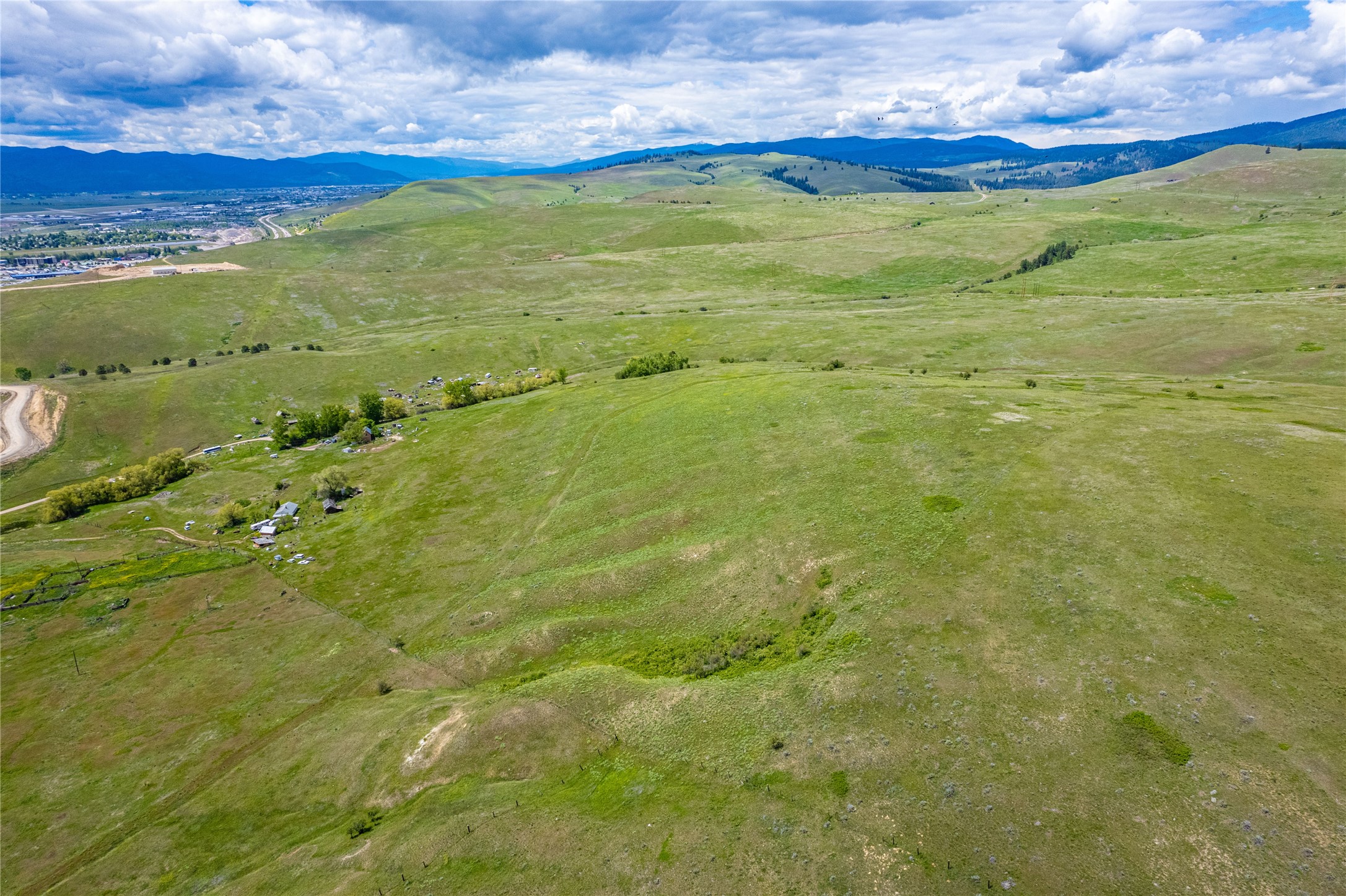 3900 Coal Mine Road Property Photo 24