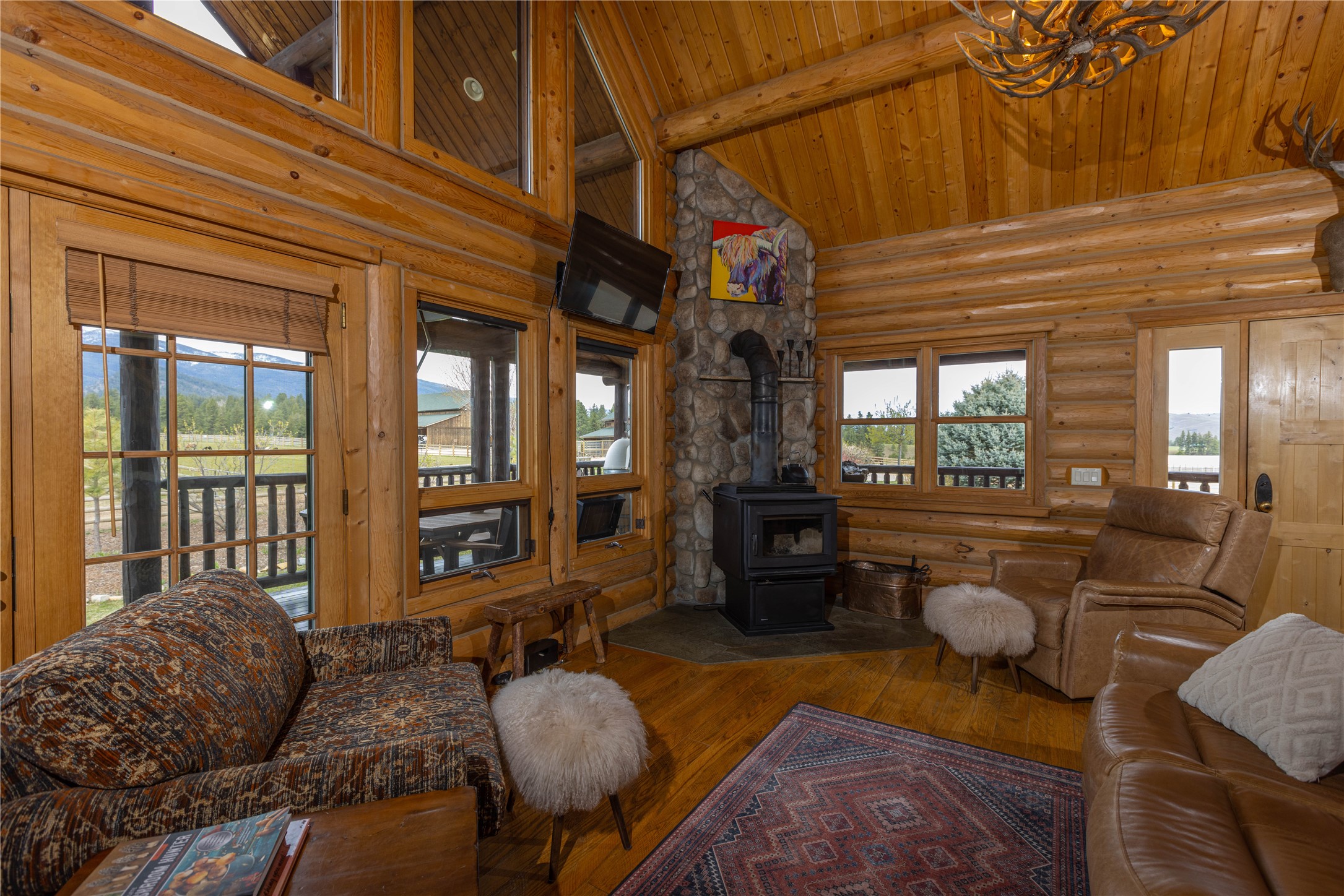 241 Orr Loop Property Photo 13