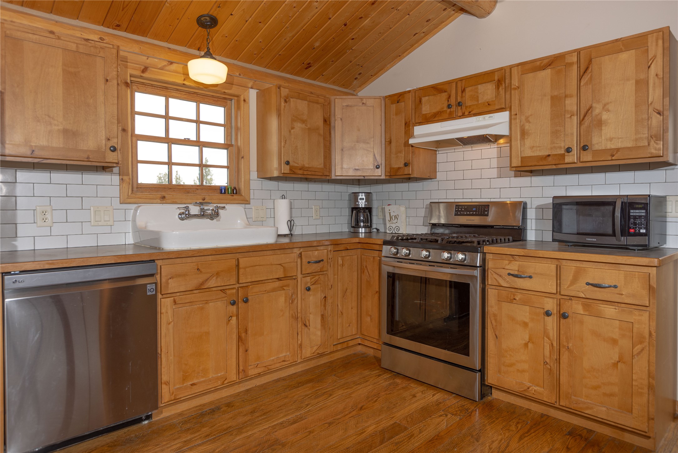 241 Orr Loop Property Photo 42