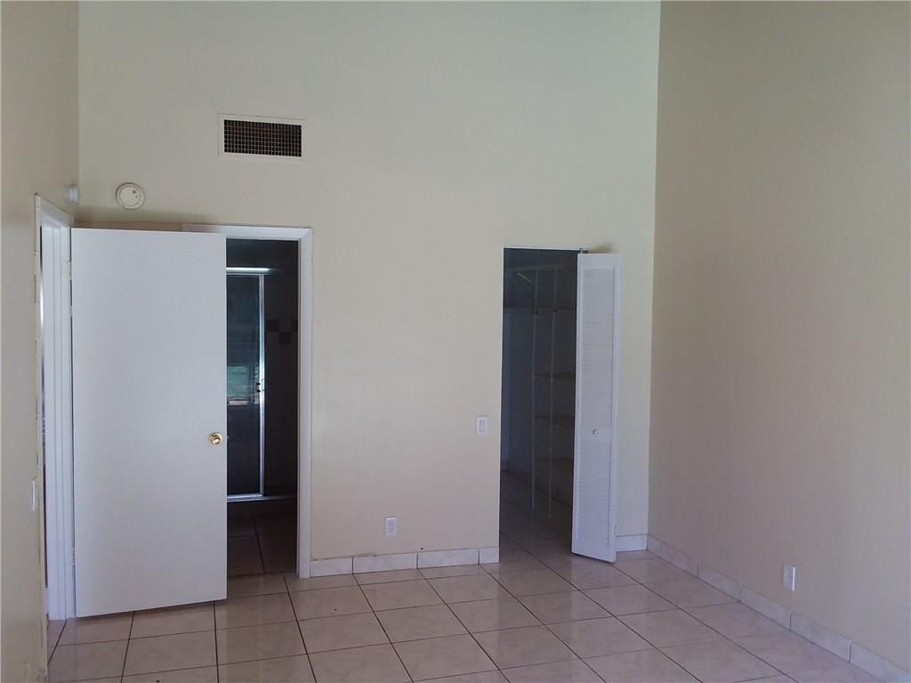 7433 Nw 33rd St 1 Property Photo 9
