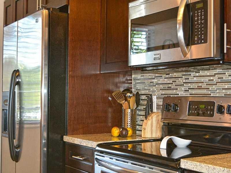 2240 N Cypress Bend Dr 202 Property Photo 2