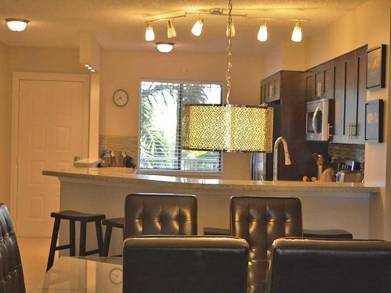 2240 N Cypress Bend Dr 202 Property Photo 5