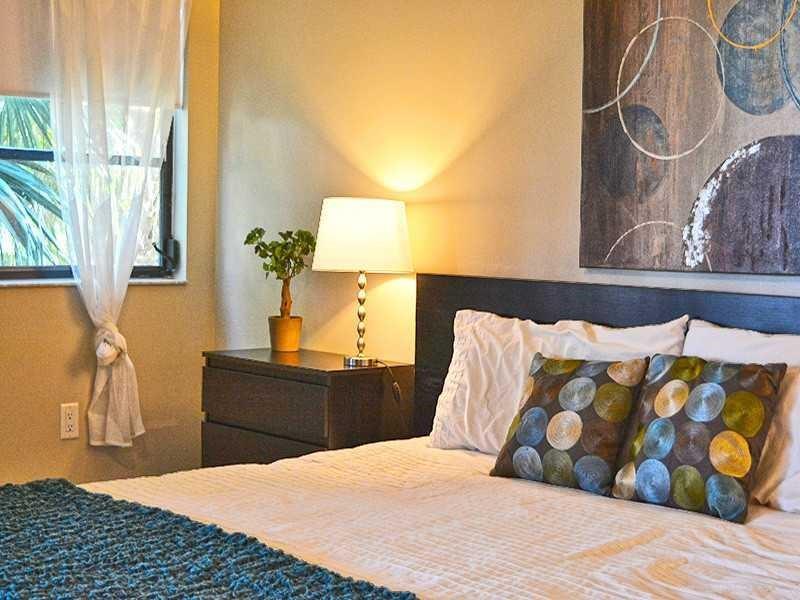 2240 N Cypress Bend Dr 202 Property Photo 6