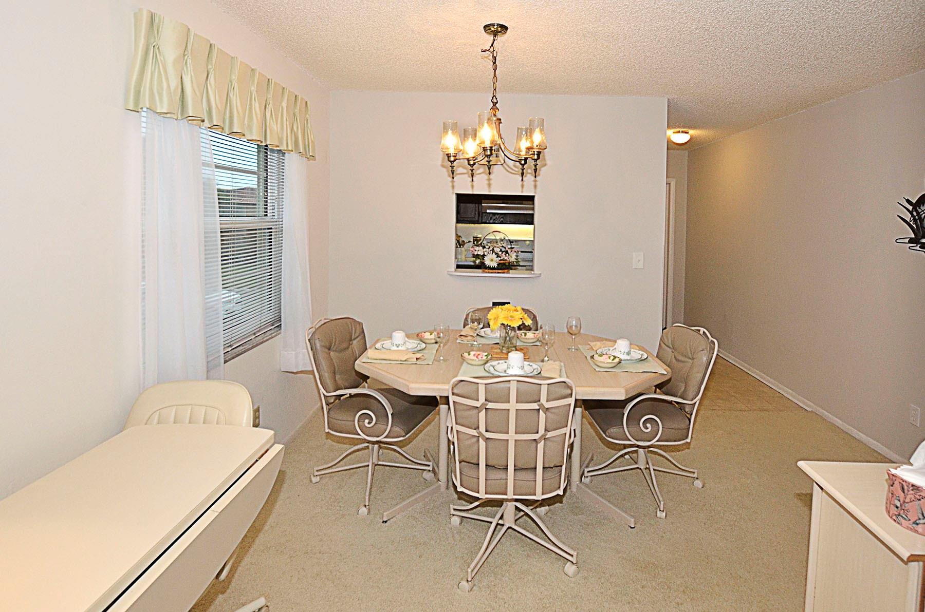 70 Royal Oak Court 201 Property Photo 3