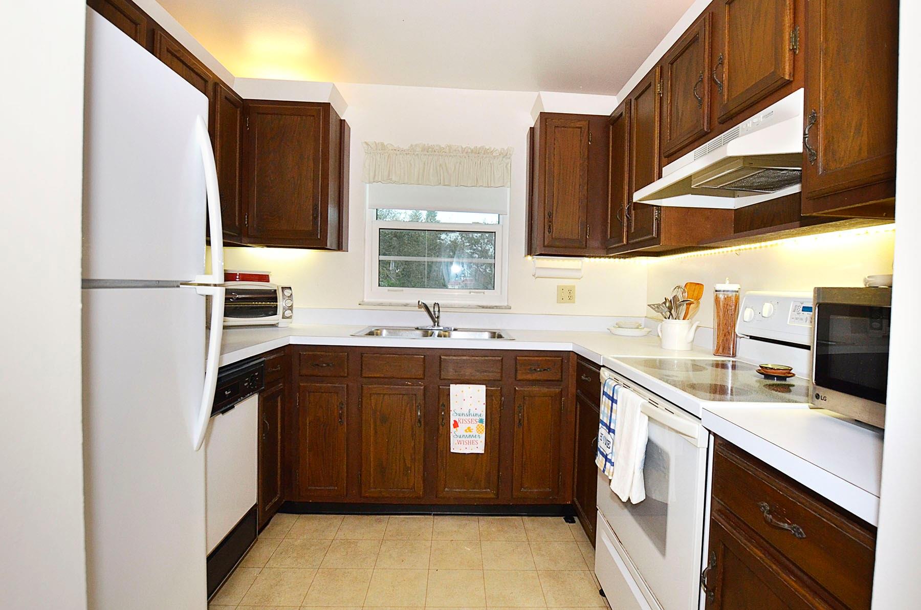 70 Royal Oak Court 201 Property Photo 11