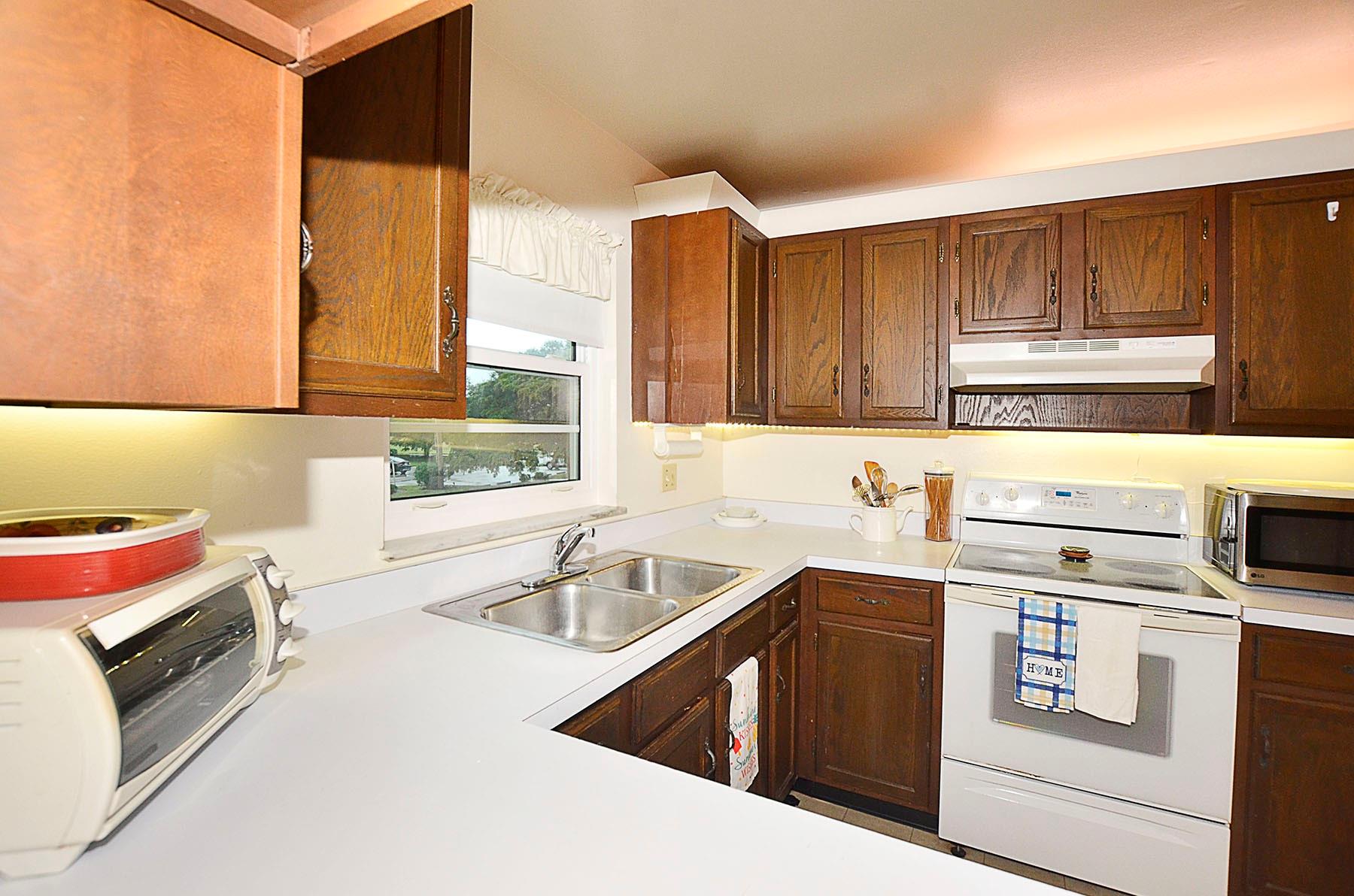 70 Royal Oak Court 201 Property Photo 12